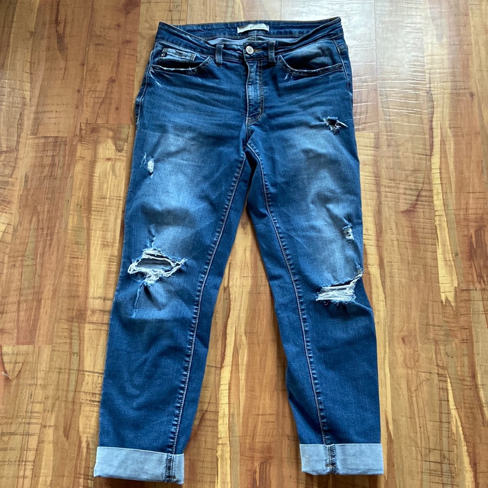 KanCan Distressed Jeans